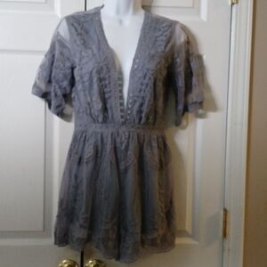 Honey Punch  slate blue plunging neckline lace short romper Sz S NWOT